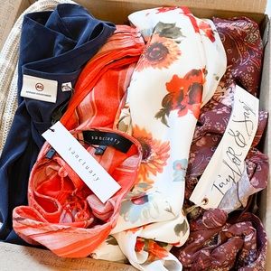 Not-So Mystery Box Size M (AG, Sanctuary,..)